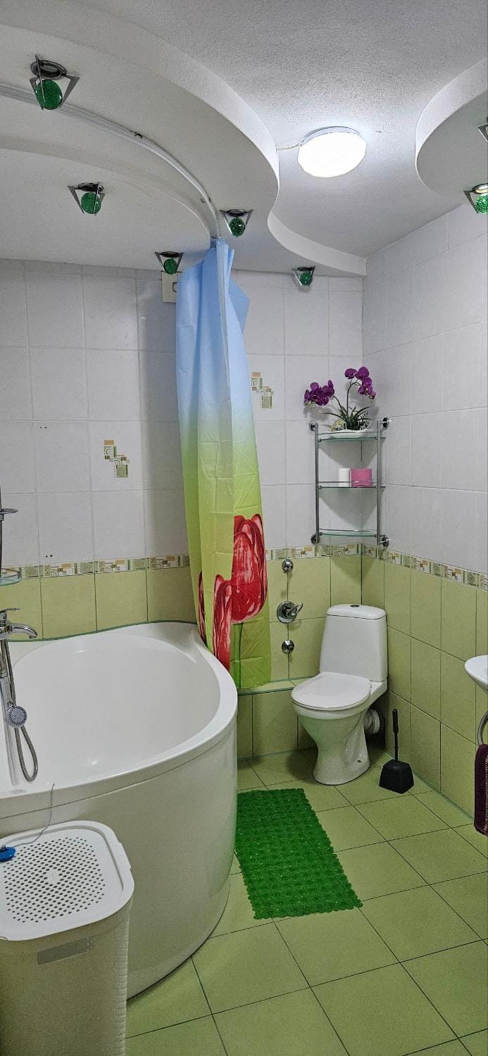 Большая 2 комнатная квартира с огромной ванной Apartment in Kharkiv