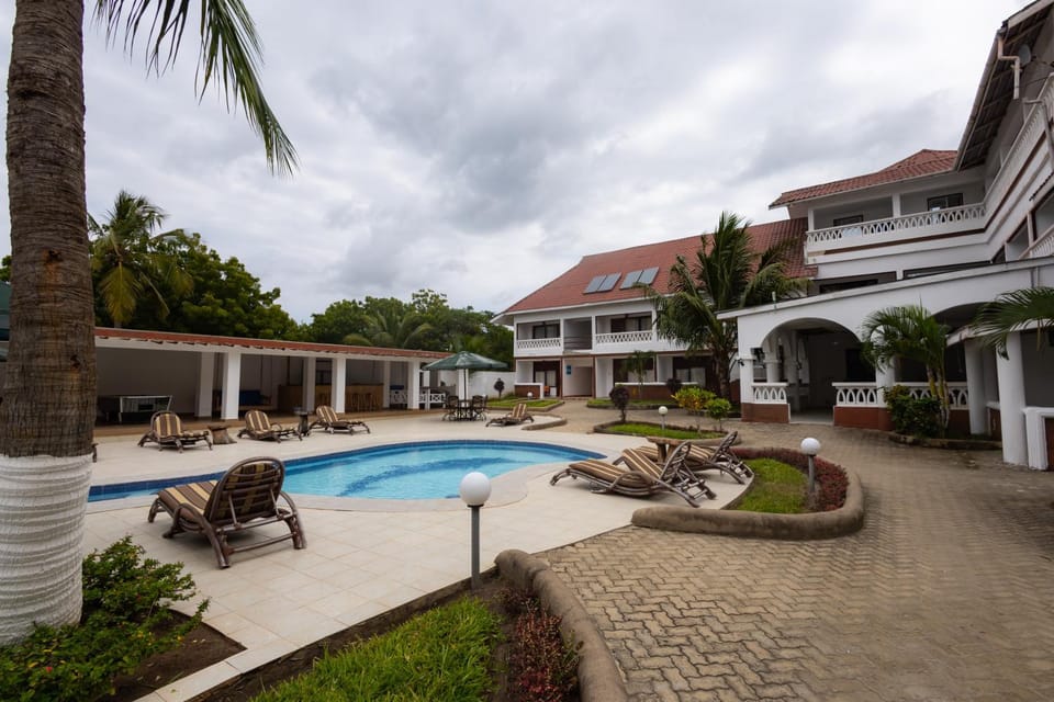 Property building, Swimming pool