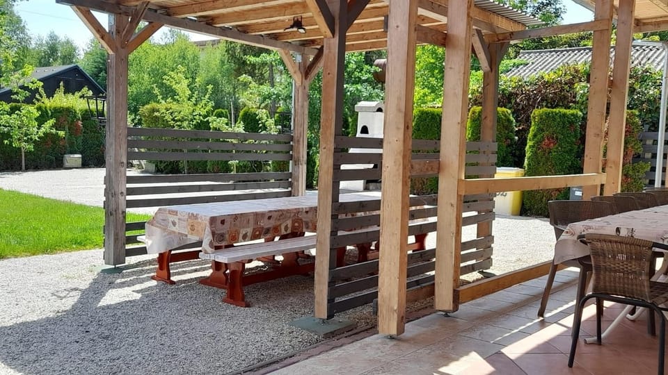 Ferienwohnung mit Pool, Wlan direkt am See 60qm Apartment in Hungary