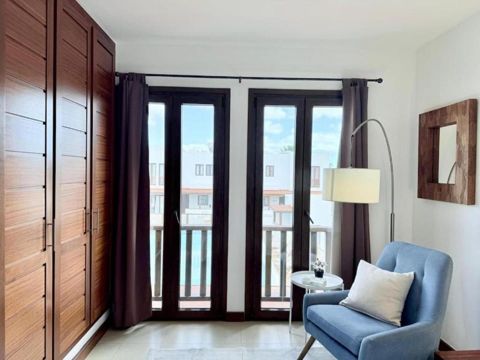 Living room, Seating area, wardrobe