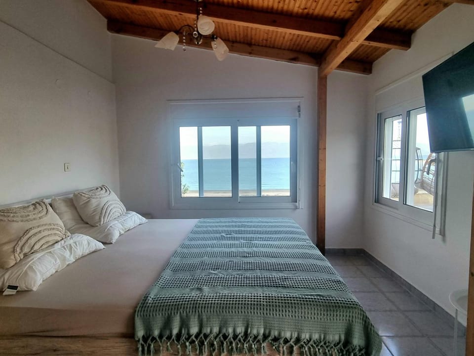 Elysian Blue Apartment in Messenia