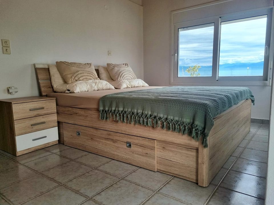 Elysian Blue Apartment in Messenia