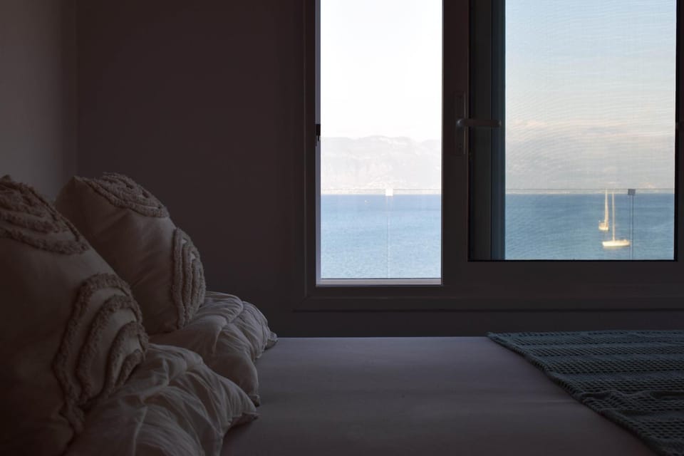 Elysian Blue Apartment in Messenia