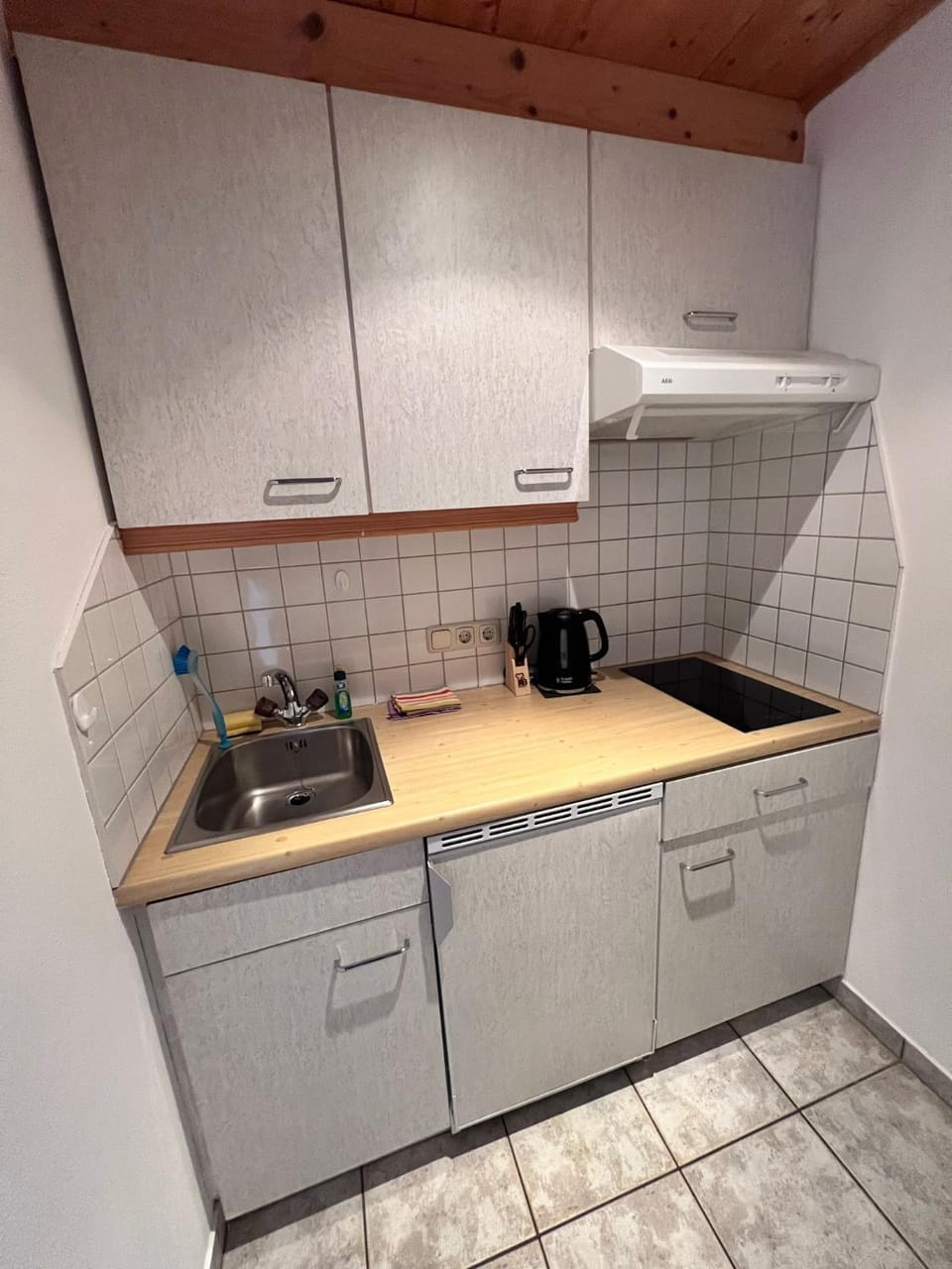 Kitchen or kitchenette, stove