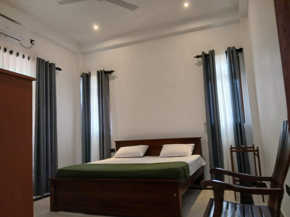 Lavender Hills Apartment in Tangalle