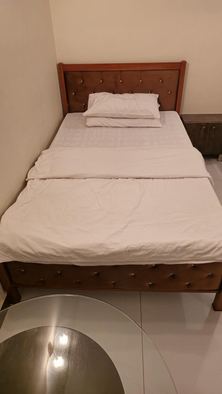 4 bedrooms furnished apartment in central Karachi Apartment in Karachi