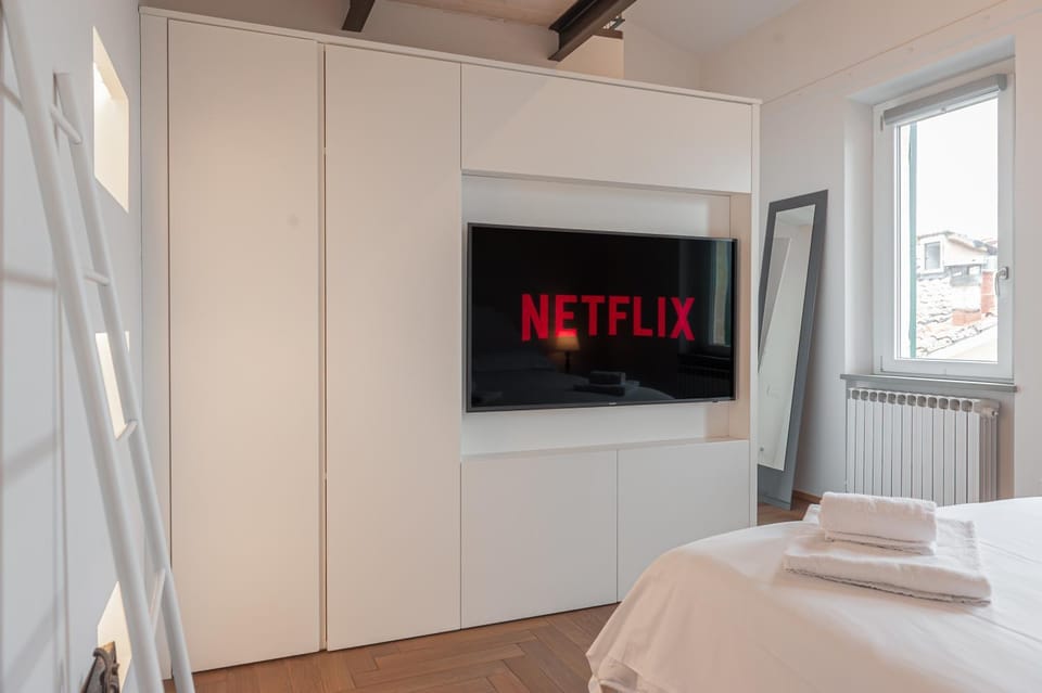 TV and multimedia, Bedroom