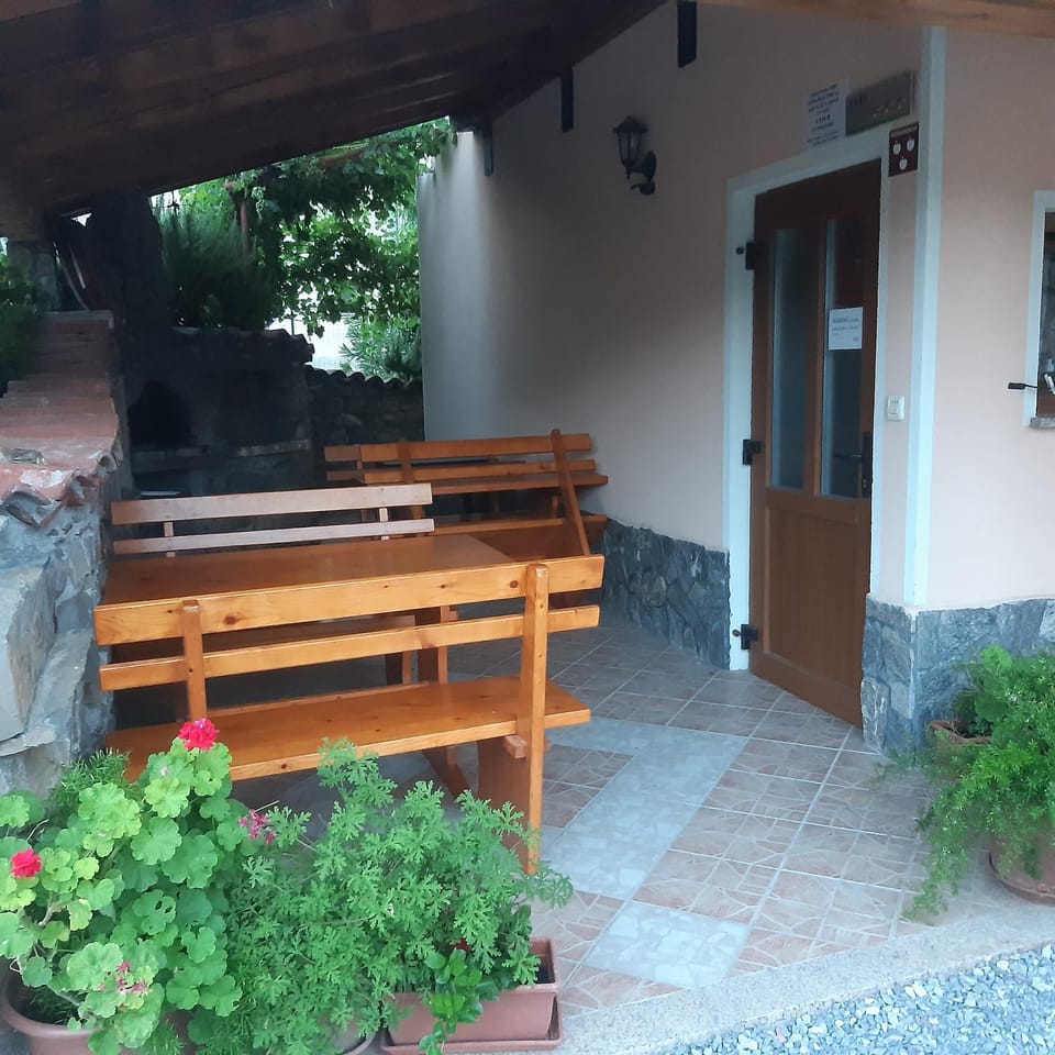 APARTMA in SOBE PILIH Bed and Breakfast in Slovenia