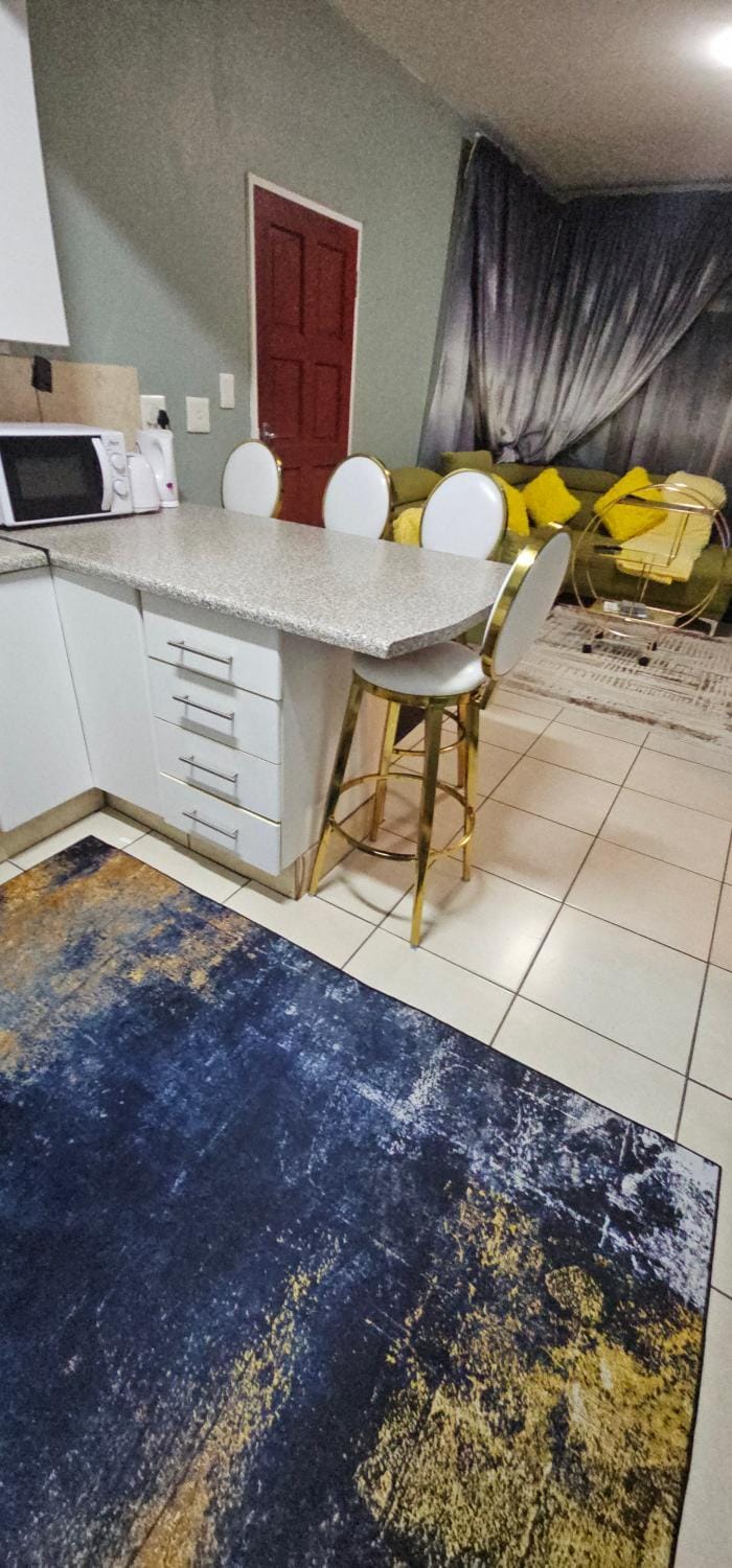 Nestle-me Apartment in Cape Town