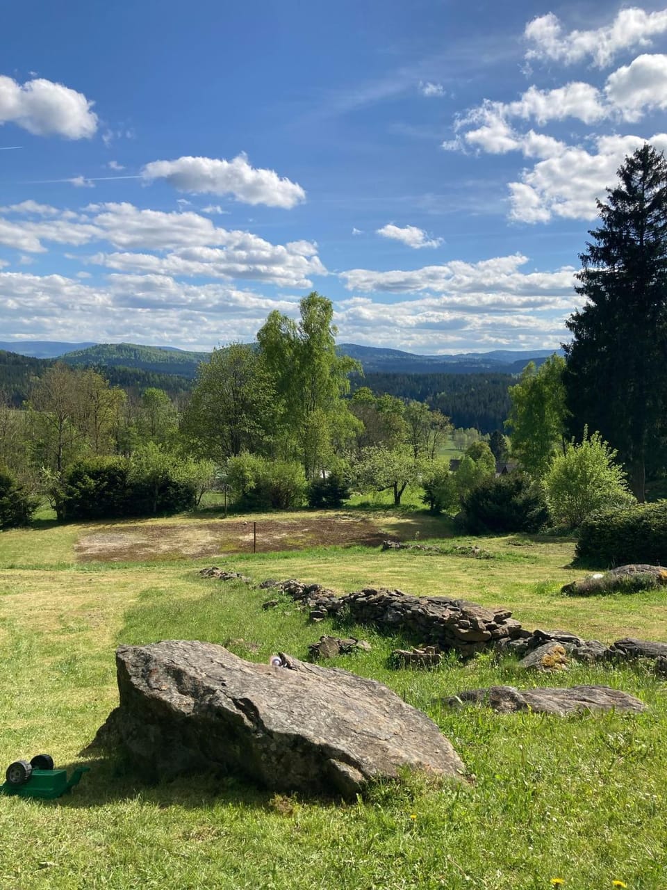 Nearby landmark, Natural landscape, Mountain view