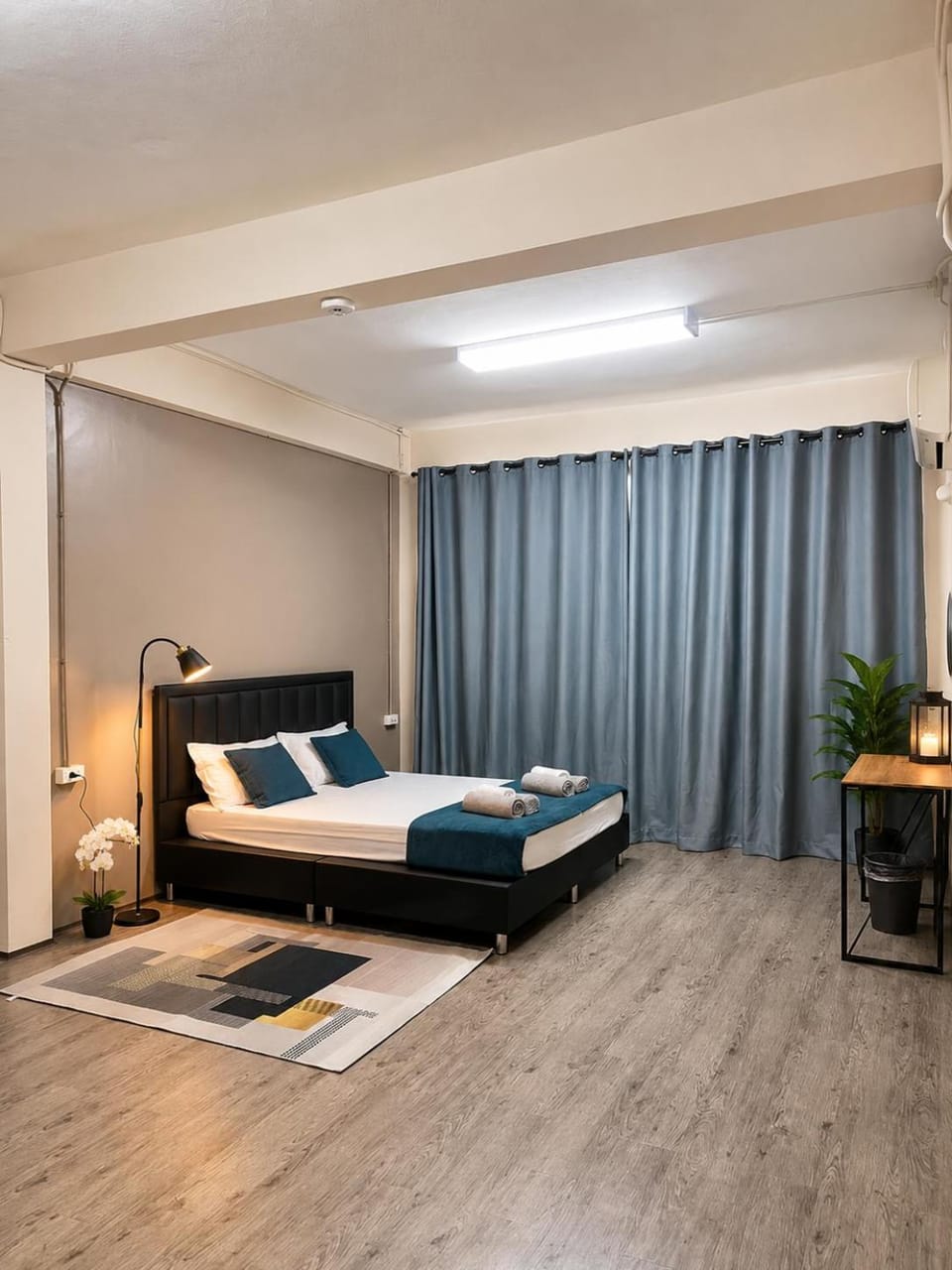 The Cage - Grand River INN Bed and Breakfast in Bangkok