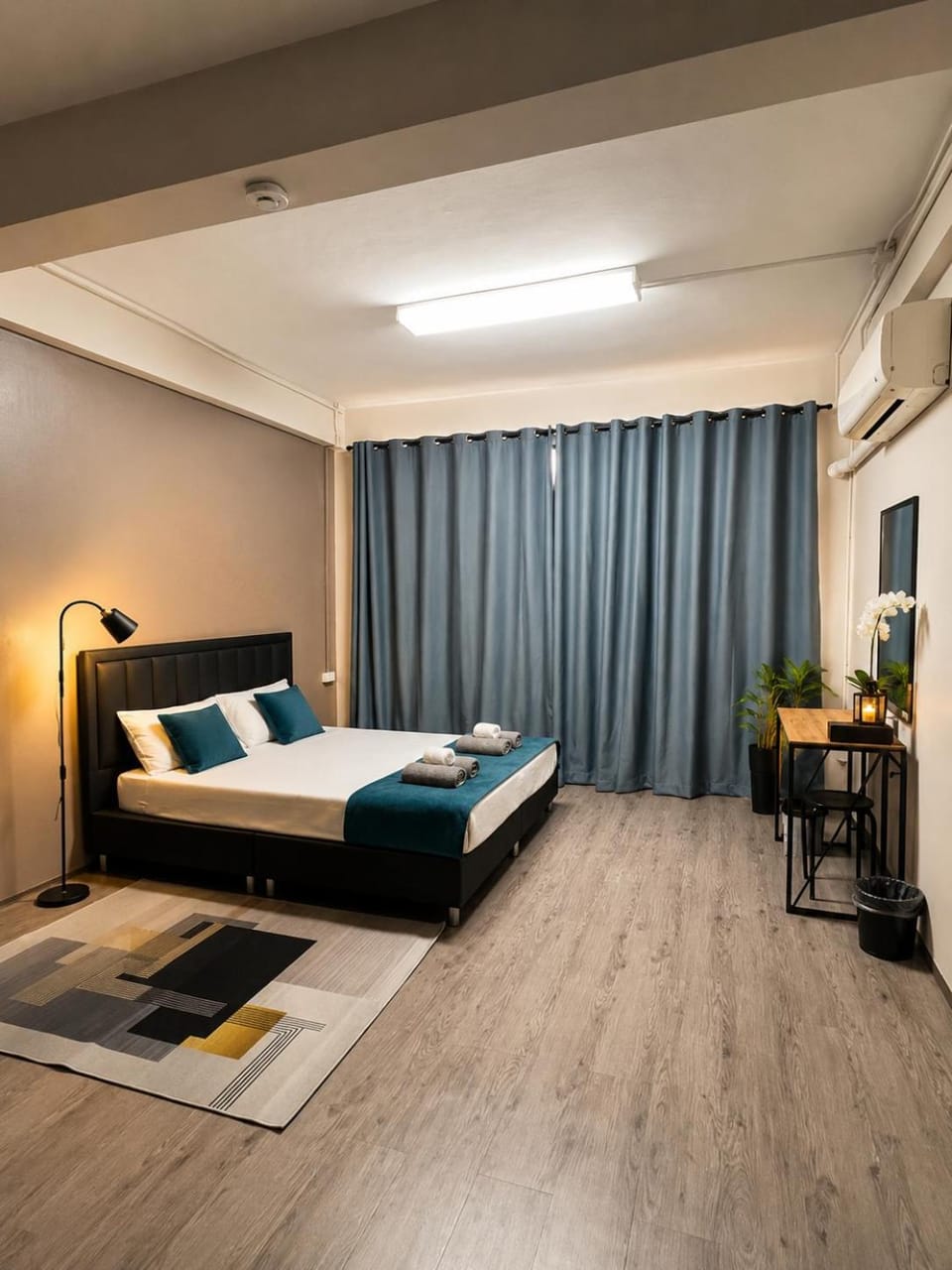 The Cage - Grand River INN Bed and Breakfast in Bangkok