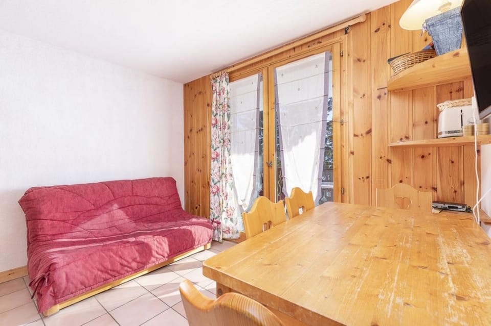 Communal lounge/ TV room, Living room, Seating area, Dining area