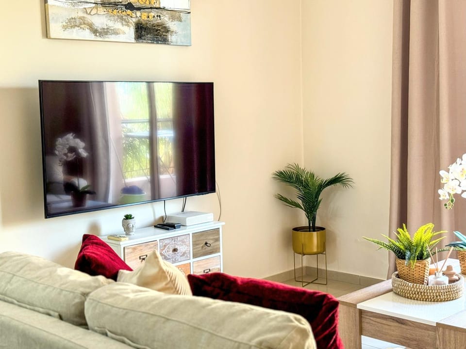 Comfy 1 bed Apartment, great location 200Mbps WiFi Apartment in Paphos