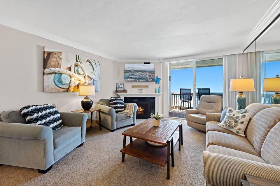 D213 - Seaview Beach House House in Oceanside