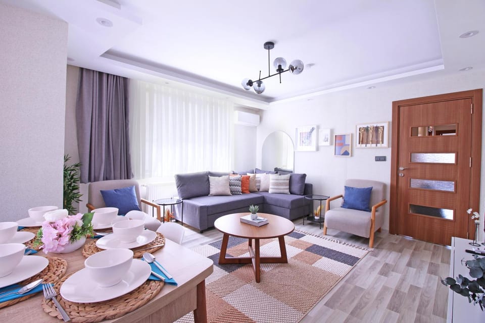 Living room, Seating area, Dining area, air conditioner