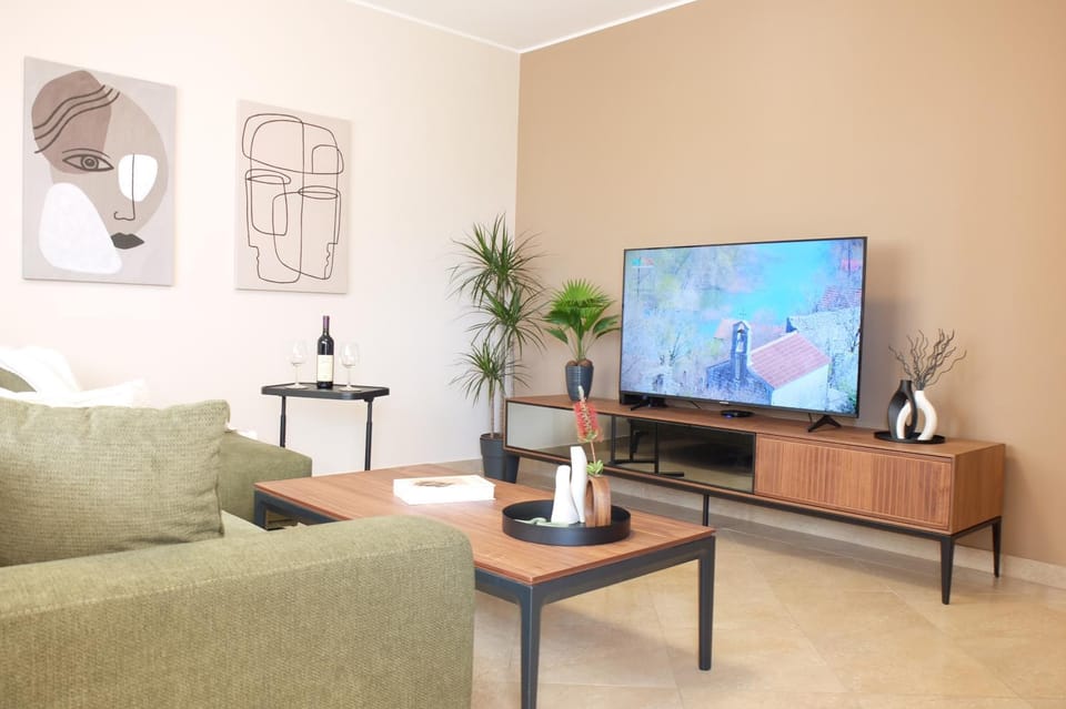 TV and multimedia, Living room