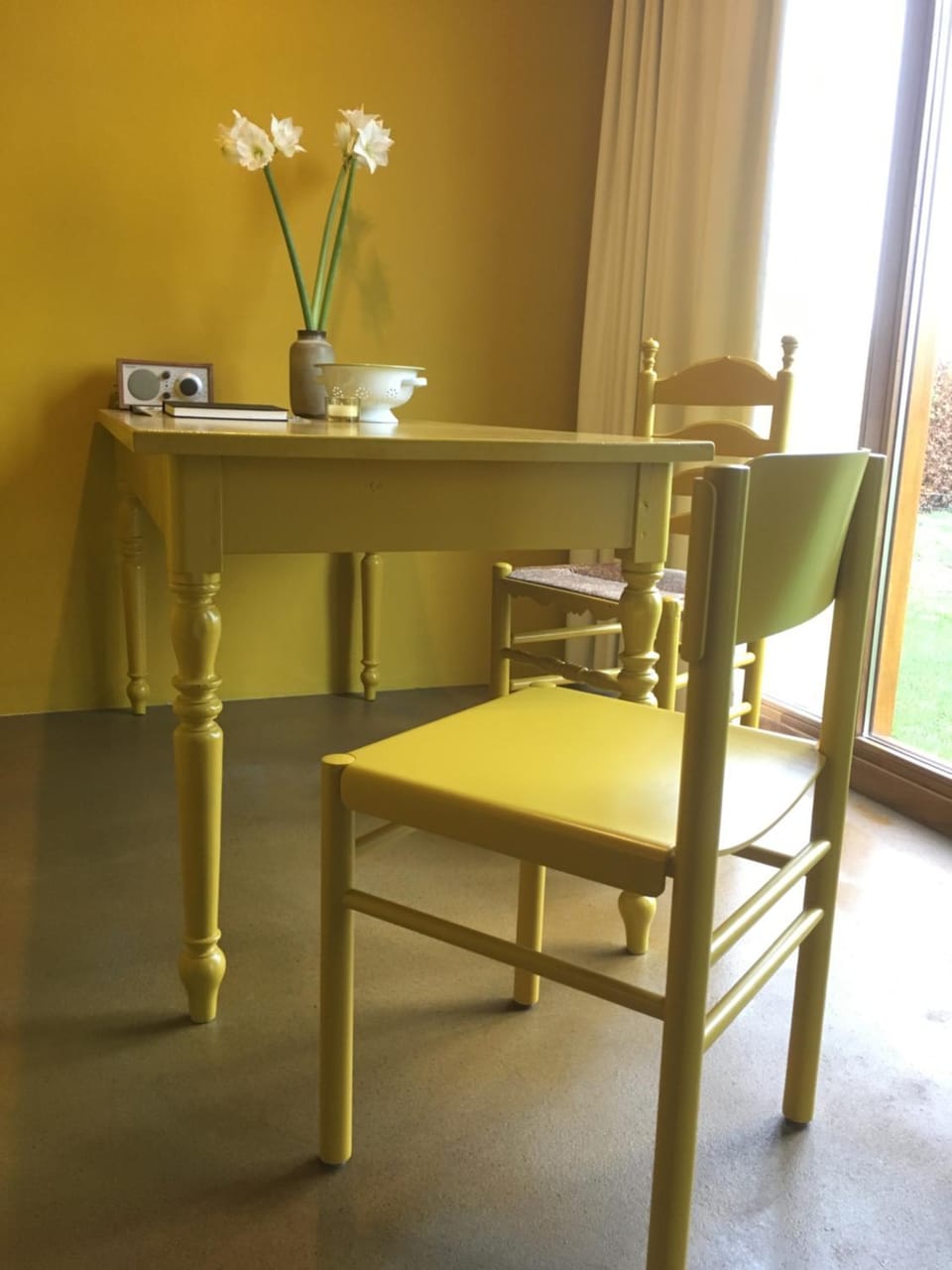 Seating area, Dining area