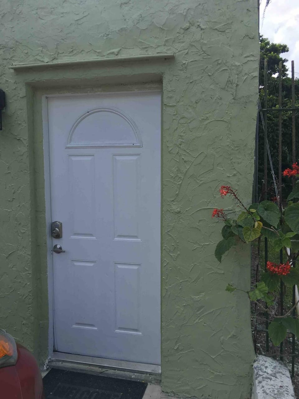 Facade/entrance