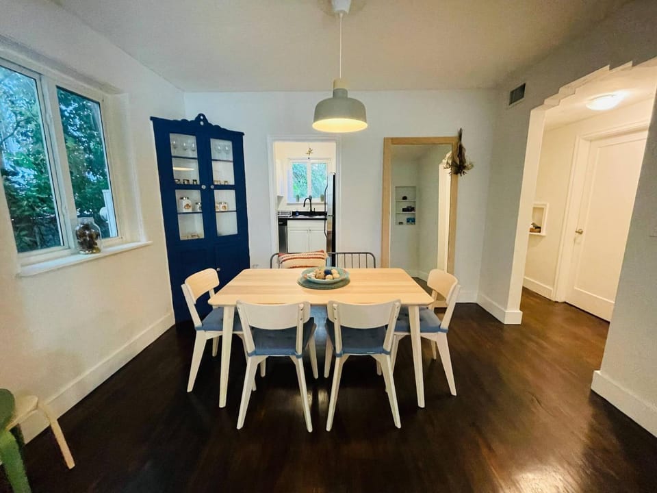 Dining area, Bedroom