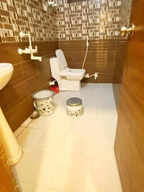 Jai Shree Radhe Krishna Radiant Hotel in Uttar Pradesh