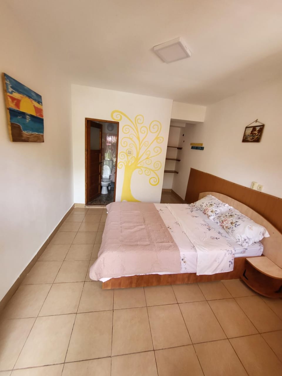 Bed, Photo of the whole room, Bedroom