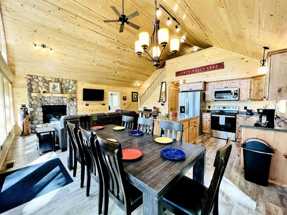 Group Lake Cabin with Ping Pong Table Loaded with Kayaks in Wisconsin Cabin in Wisconsin