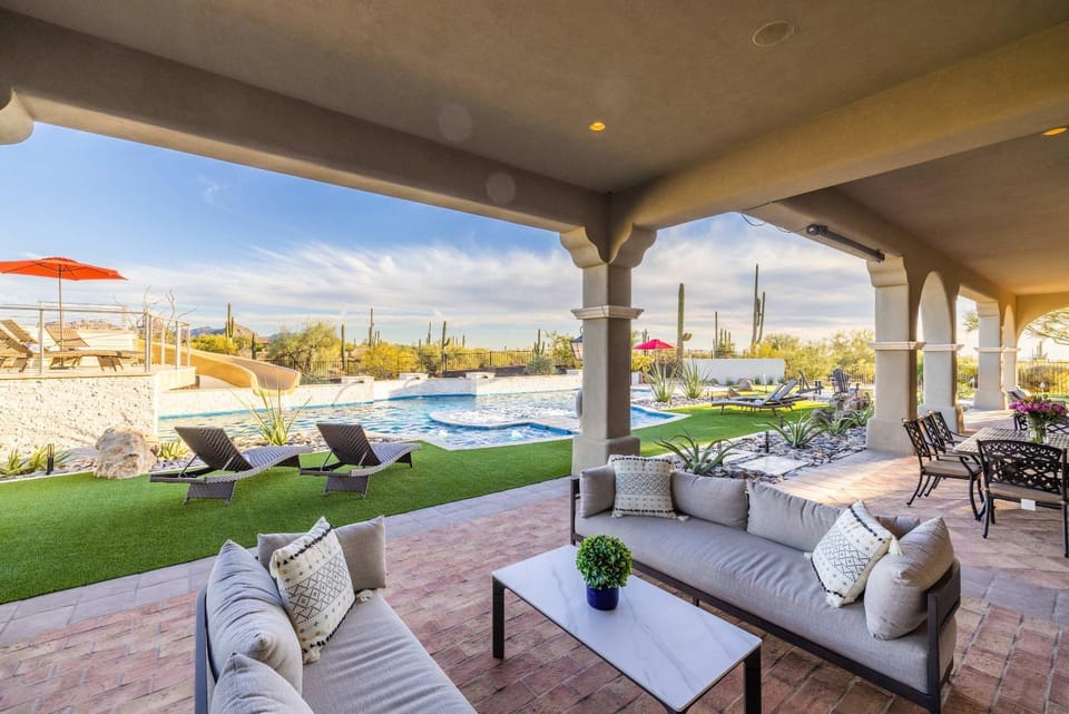 HoZho East Estate House in Pinnacle Peak
