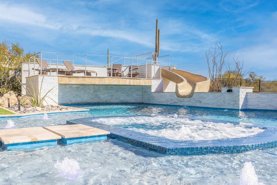 HoZho East Estate House in Pinnacle Peak