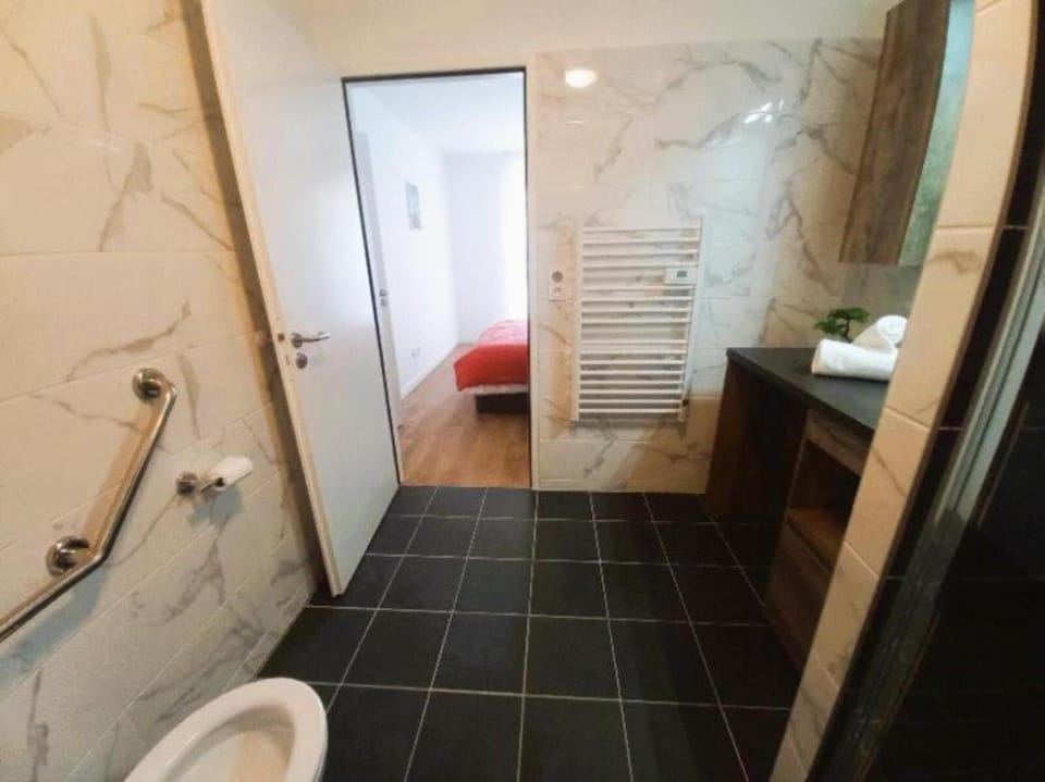 Shower, Bathroom