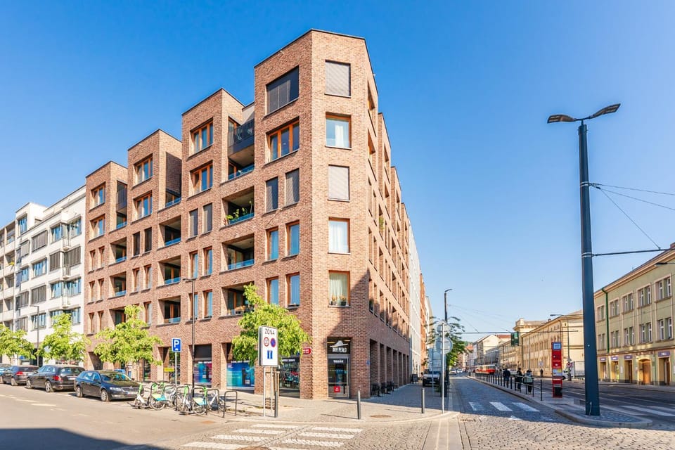 Property building, Facade/entrance