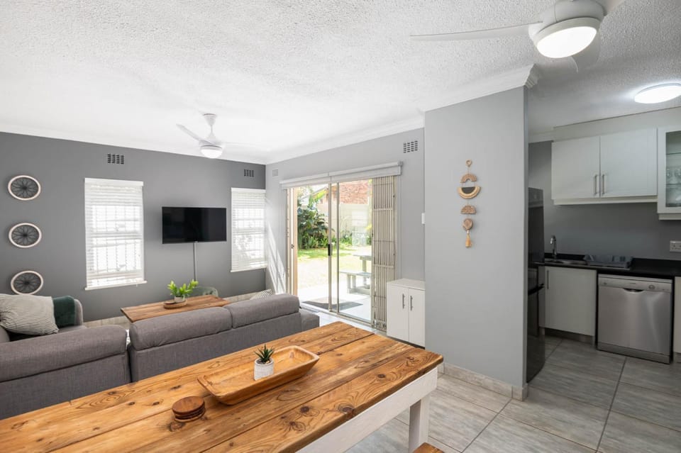 Patio, Living room, Dining area