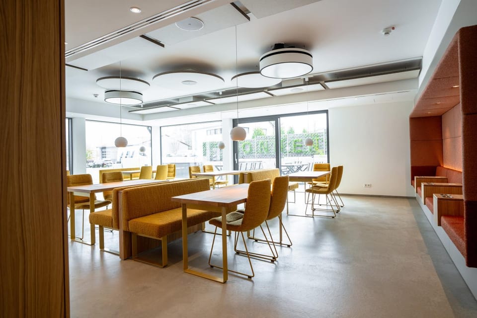 Banquet/Function facilities, Seating area