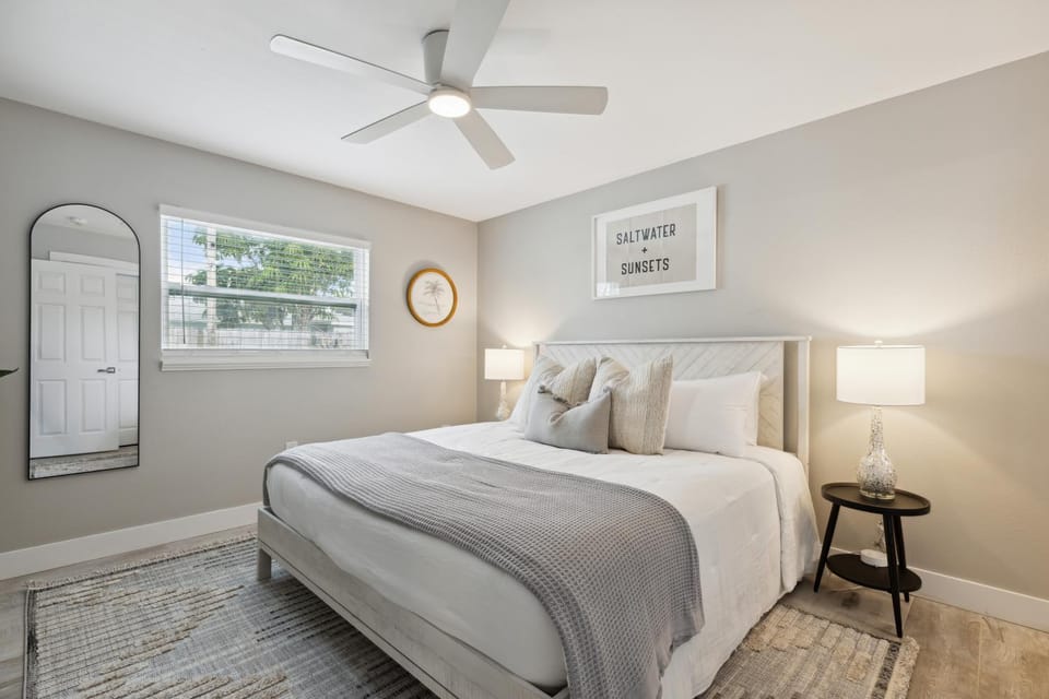 Bed, Bedroom