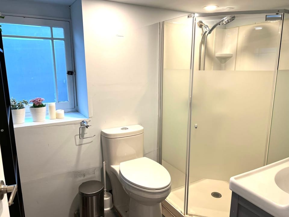 ᶜ One separate Bedroom near Forest Park Vacation rental in Vancouver