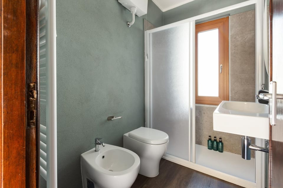 Shower, Toilet, Bathroom, bidet