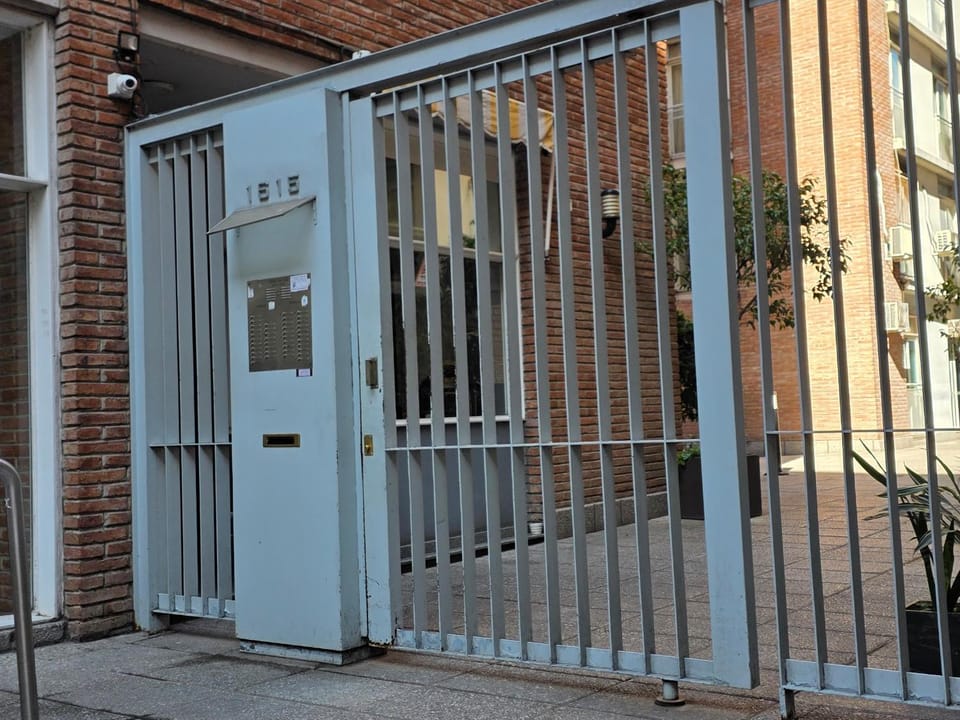 Property building, Facade/entrance, Day
