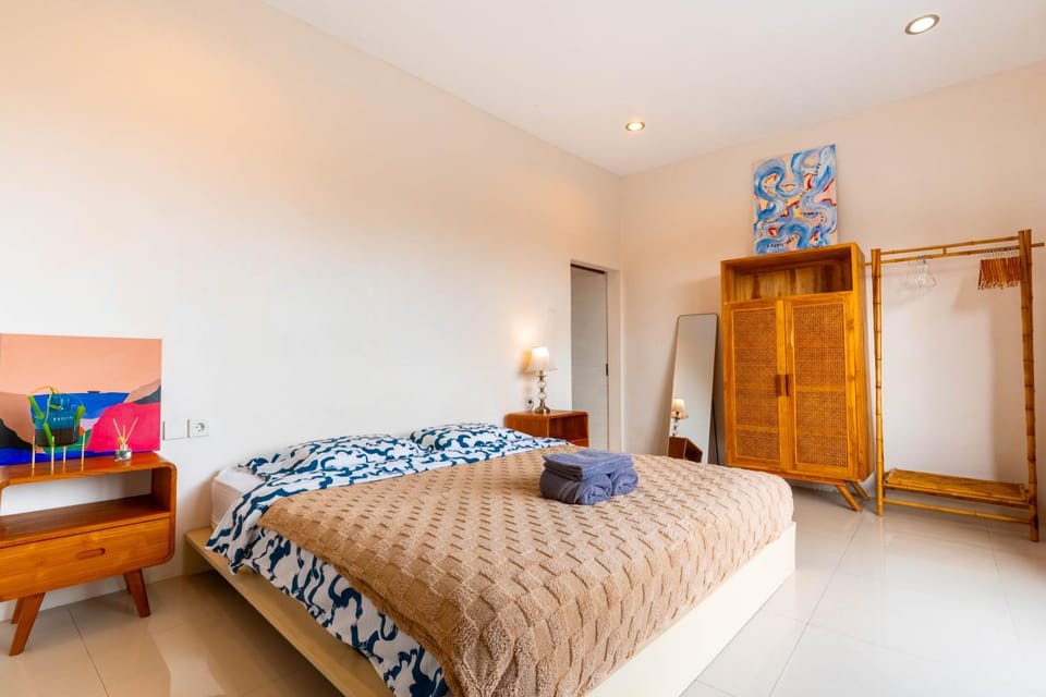 Bed, Photo of the whole room