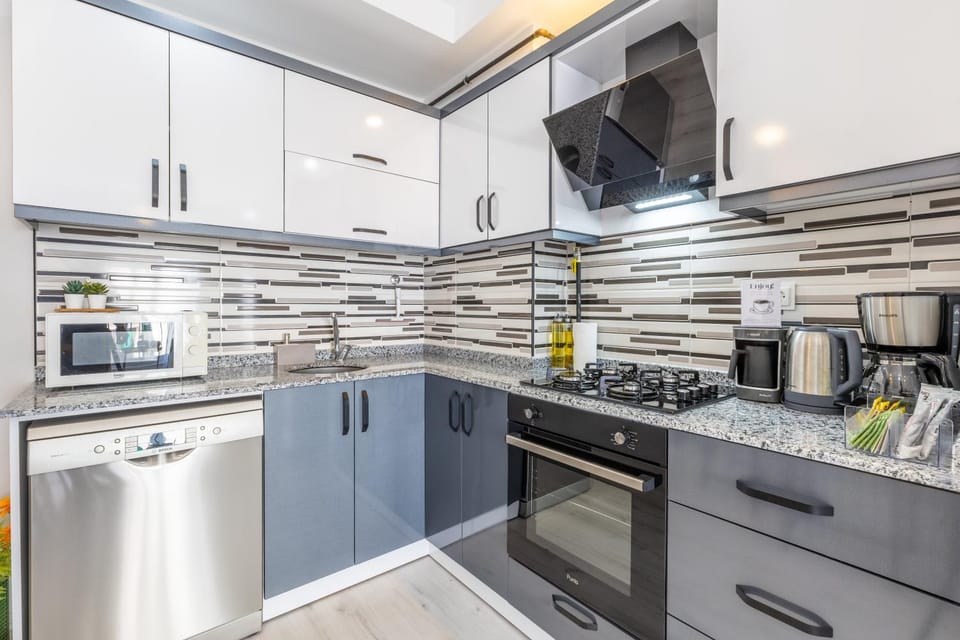 Coffee/tea facilities, Kitchen or kitchenette, kitchen