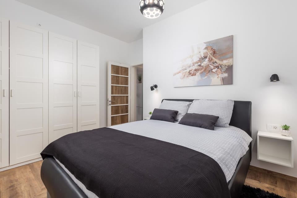 Bed, Bedroom, wardrobe