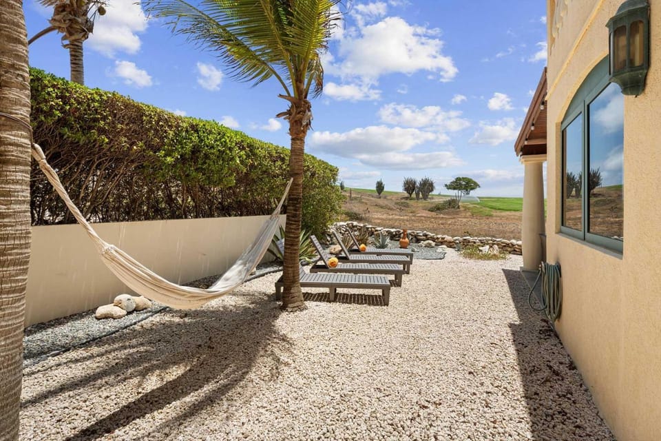 LP30B-Arashi Beach-Golf Royale 3BR-perfect for family or golf players House in Noord