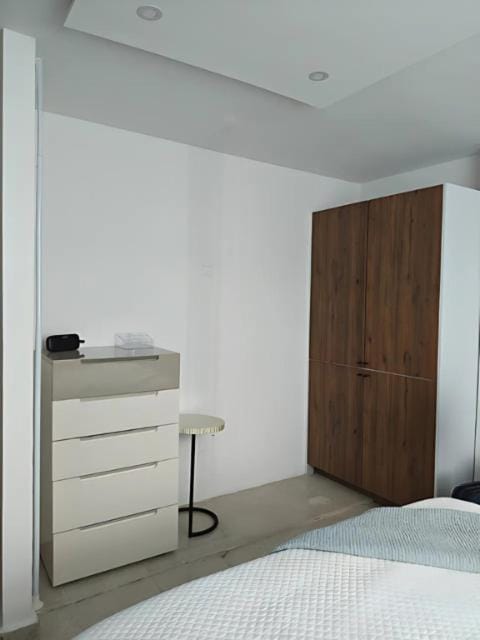 New! Rare, Convenient 3bd walk to Beach Apartment in San Juan