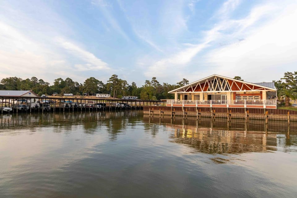A Calm and Cozy Lakeside Glamping Retreat Awaits Luxury tent in Lake Livingston