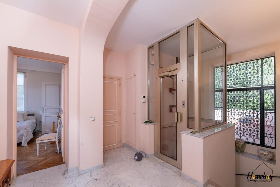 elevator, acessibility