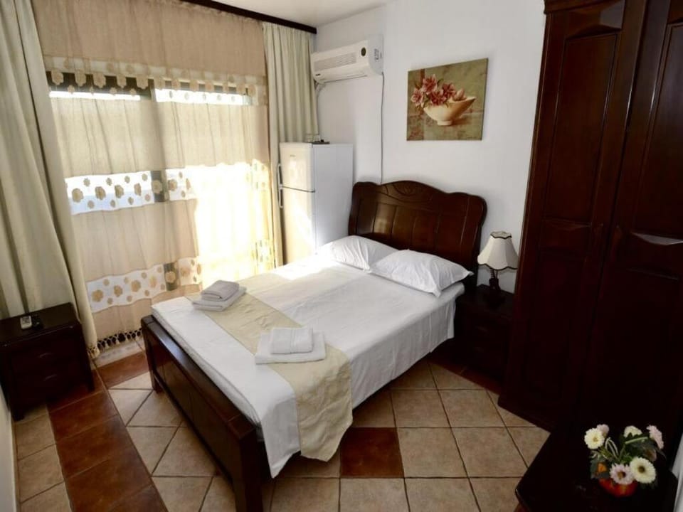 Martiniuc Smart House 2 Hotel in Constanța County