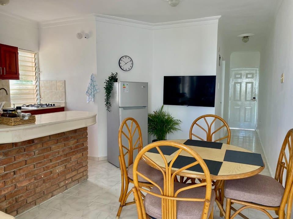 Communal lounge/ TV room, Living room, Seating area, Evening entertainment, minibar, oven