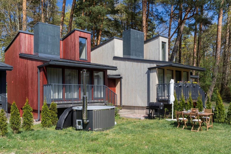 Property building, Day, Garden, Garden view