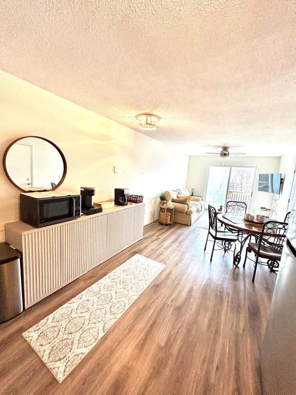 Kitchen or kitchenette, Living room, Dining area