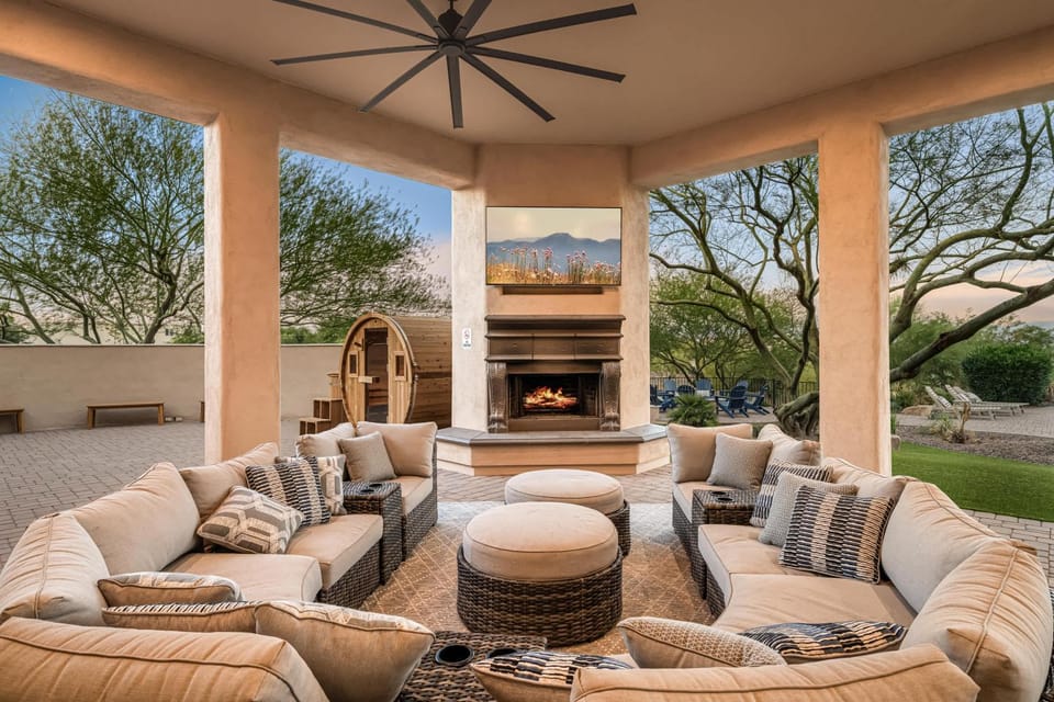 Scottsdale Rose House in Scottsdale