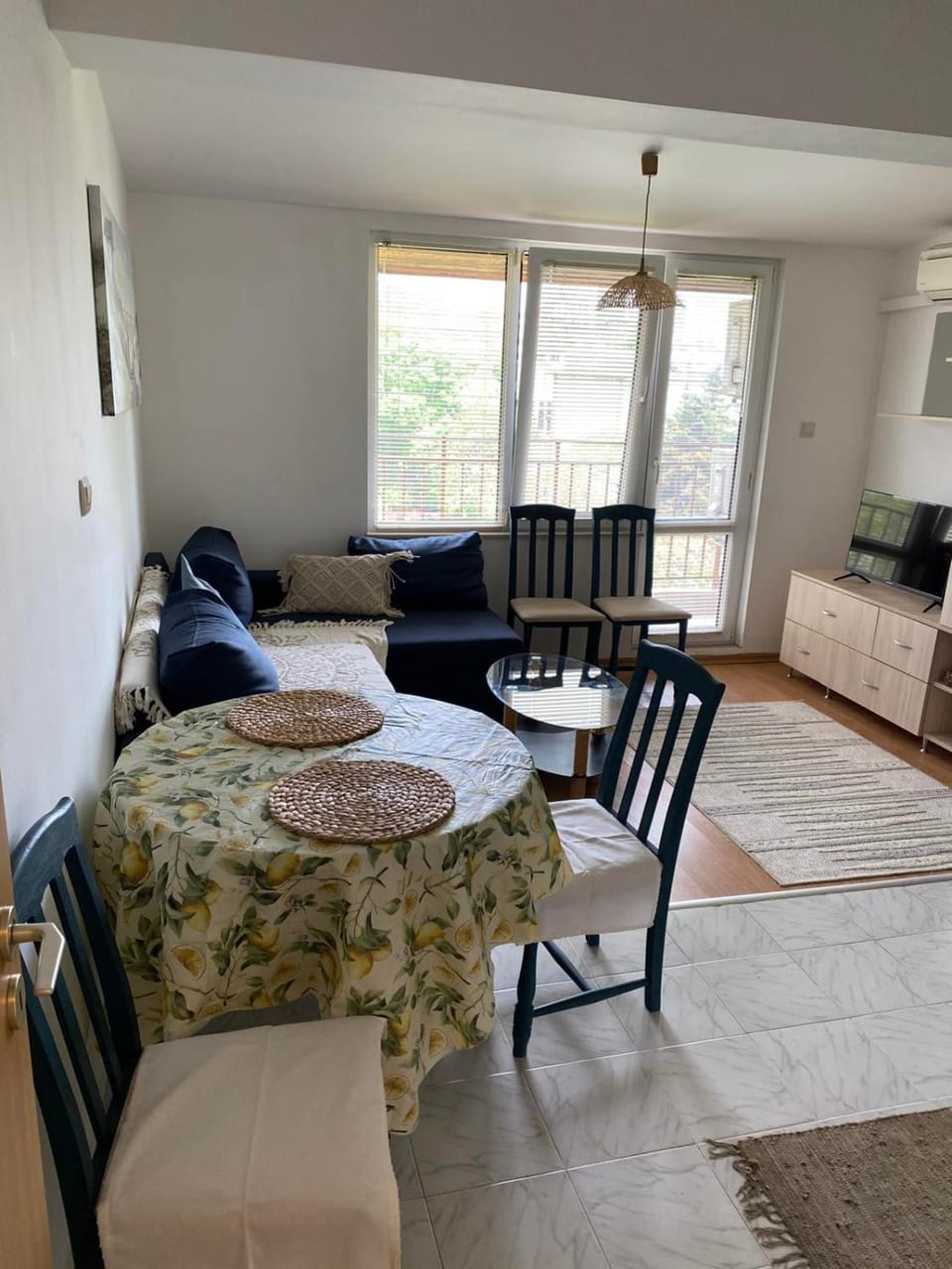 Апартамент Аксаков Apartment in Varna